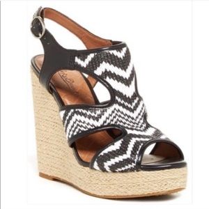 lucky brand wedges black